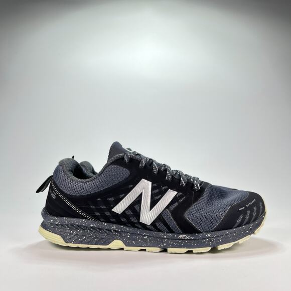 New Balance FuelCore Nitrel v1 Black Grey Trail Running Shoes Women's Size 8 - Picture 1 of 10